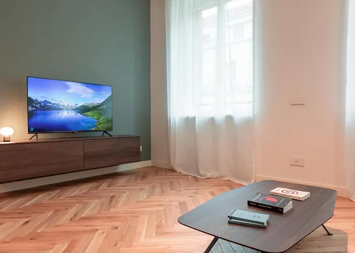 Roma Luxe, Terrace & Gym Apartment *